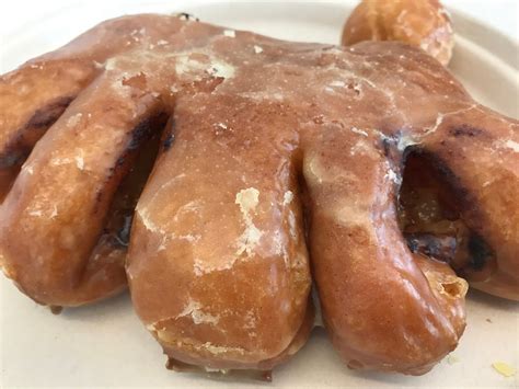 Doughnut bear claw. Things To Know About Doughnut bear claw. 